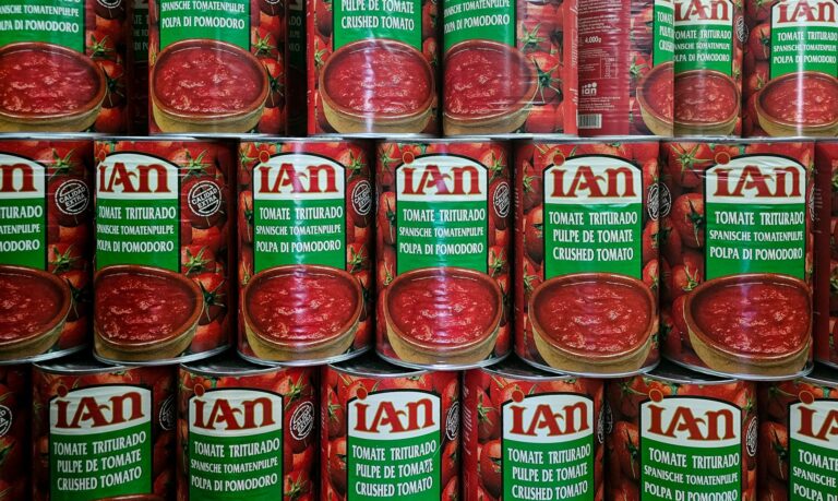 Rappel de tomates chez Carrefour et Auchan : les lots exacts à vérifier chez vous