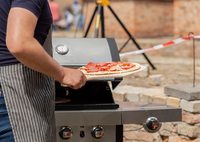 Pizza Four 909, pizza en 4 minutes, 5 niveaux de cuisson Ariete